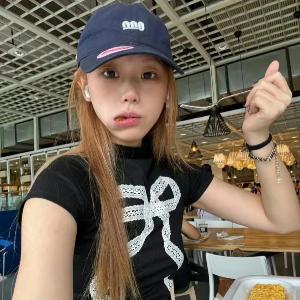 月光和华伦天奴